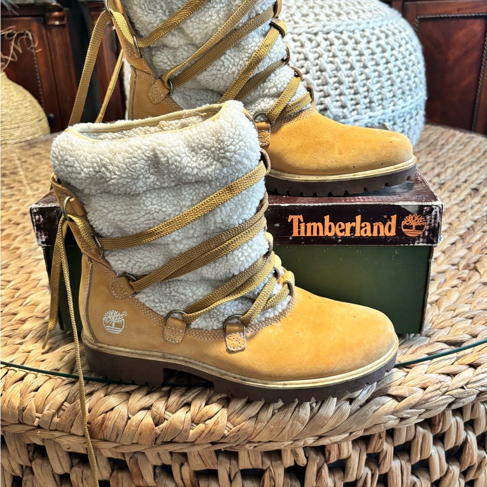 Timberland Tan and Cream Fleece-Lined Boots